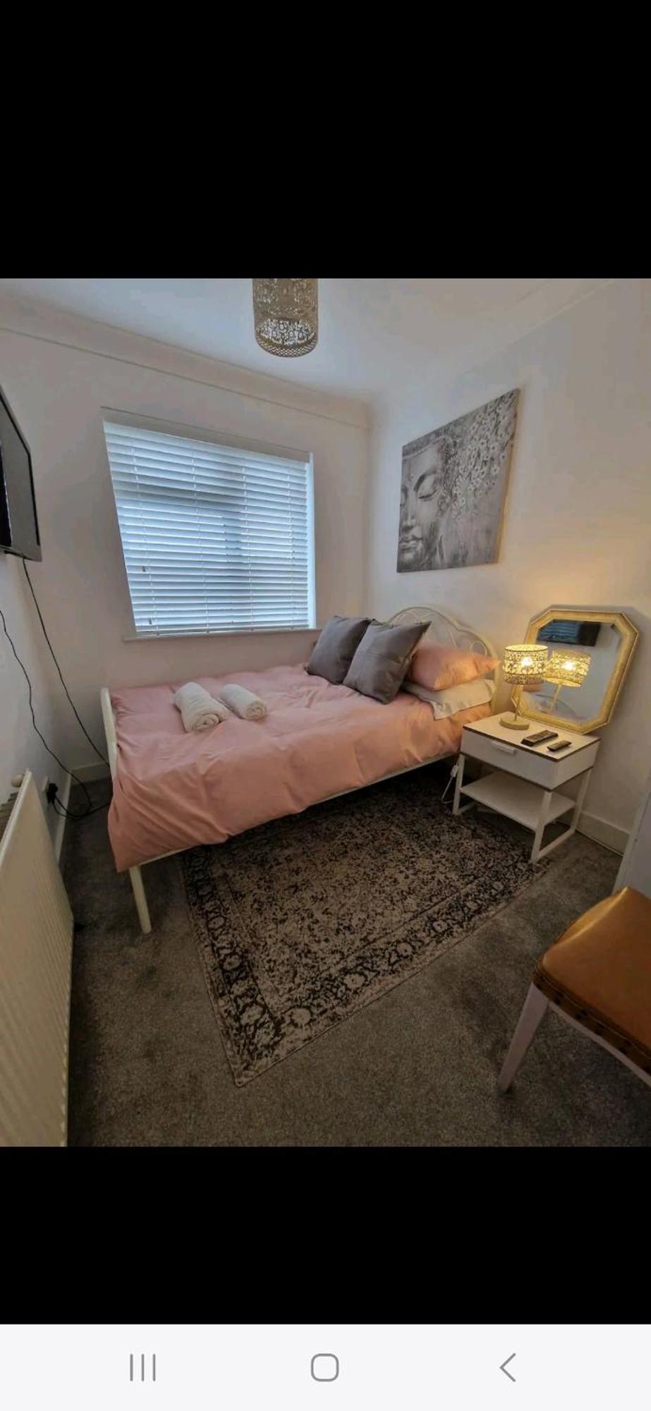 Lovely 3 Bedroom House Free Parking