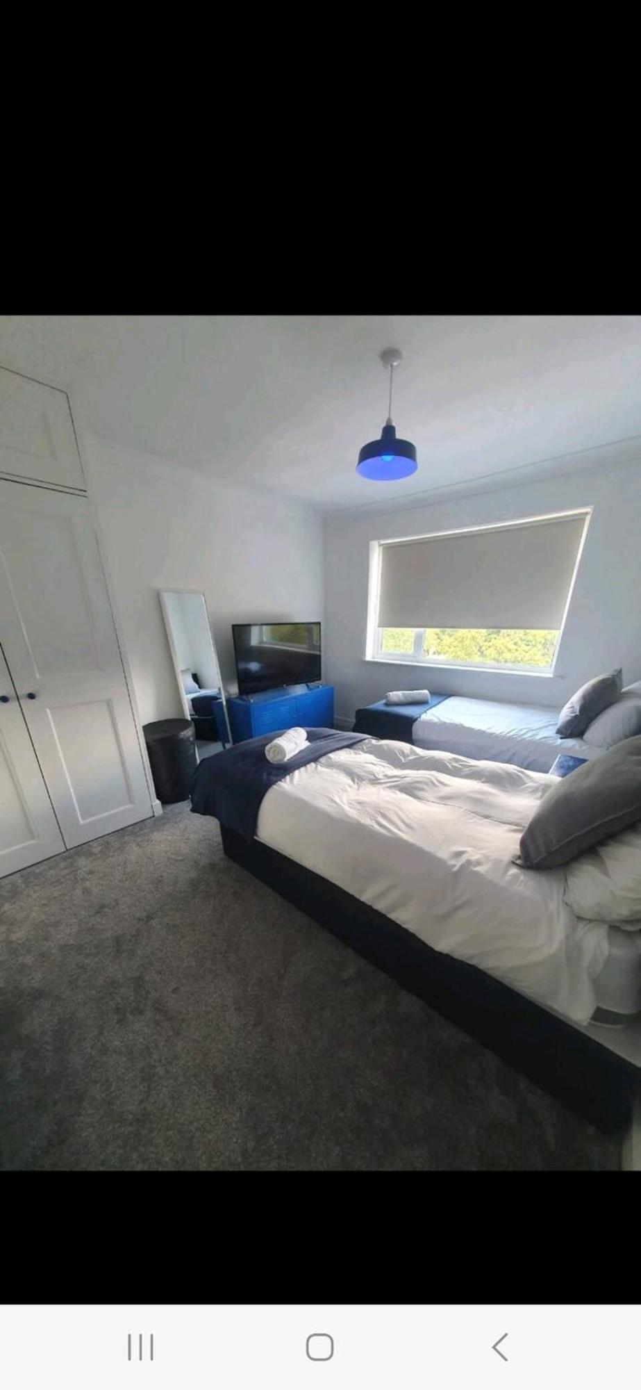 Lovely 3 Bedroom House Free Parking Luton (Bedfordshire)